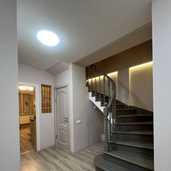 Сдается Многокомнатная квартира, 168 м²