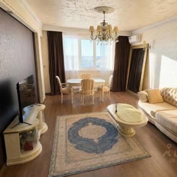 Продается 2-х комнатная квартира, 90 м²