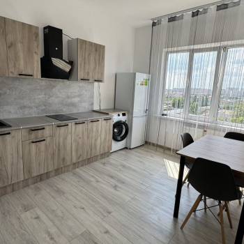 Сдается 2-х комнатная квартира, 74 м²