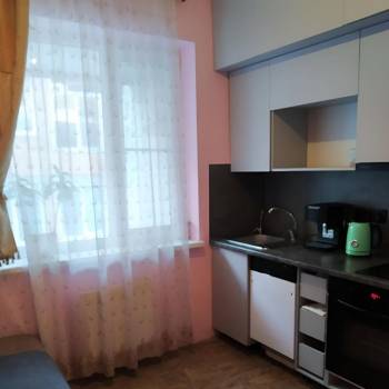 Продается 1-комнатная квартира, 32 м²