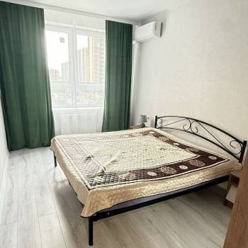 Сдается 1-комнатная квартира, 42 м²