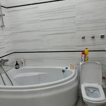 Сдается Многокомнатная квартира, 90 м²