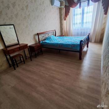 Сдается Многокомнатная квартира, 90 м²