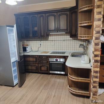 Сдается Многокомнатная квартира, 90 м²