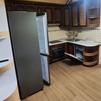 Сдается Многокомнатная квартира, 90 м²