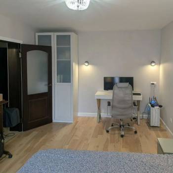 Продается 1-комнатная квартира, 40 м²