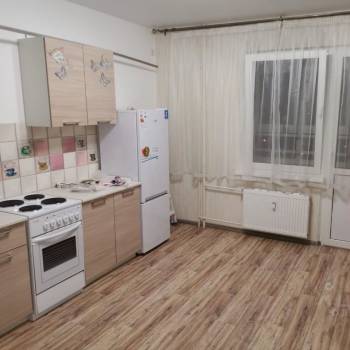 Сдается 1-комнатная квартира, 37 м²
