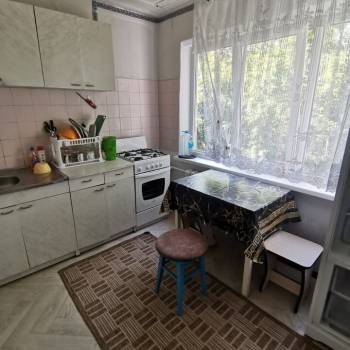 Продается 1-комнатная квартира, 30 м²