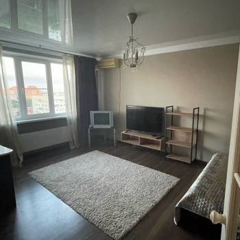 Сдается 1-комнатная квартира, 38,2 м²