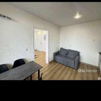 Сдается 1-комнатная квартира, 42 м²