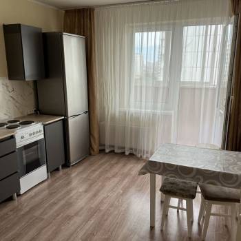 Сдается 2-х комнатная квартира, 60 м²