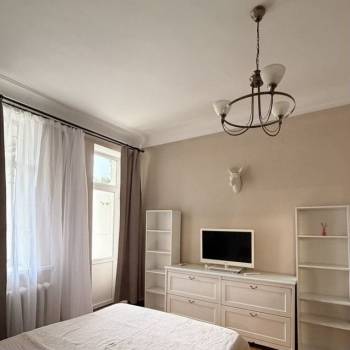 Сдается 1-комнатная квартира, 45 м²