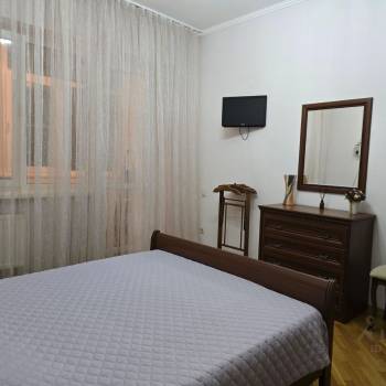 Сдается 2-х комнатная квартира, 85 м²