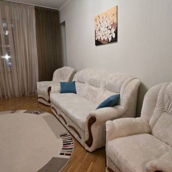 Сдается 2-х комнатная квартира, 85 м²