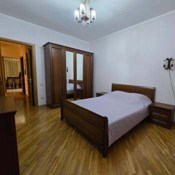 Сдается 2-х комнатная квартира, 85 м²