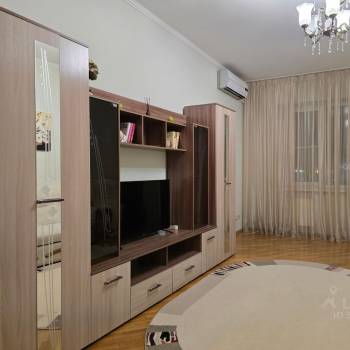 Сдается 2-х комнатная квартира, 85 м²