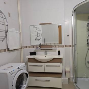 Сдается 2-х комнатная квартира, 85 м²