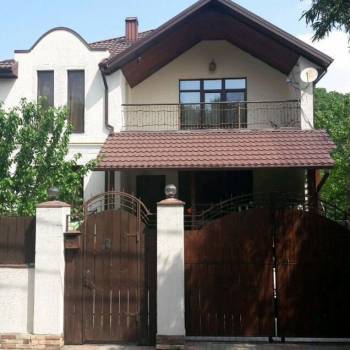 Продается Дом, 290 м²