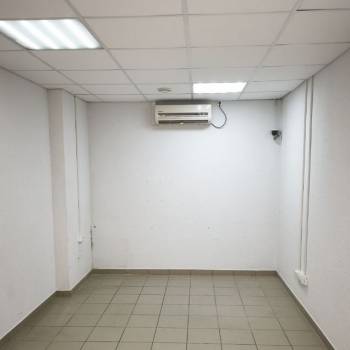Сдается Нежилое помещение, 17 м²