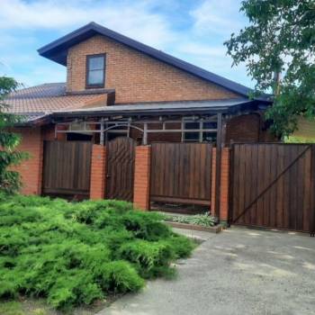 Продается Дом, 195 м²