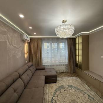 Продается 1-комнатная квартира, 50,8 м²