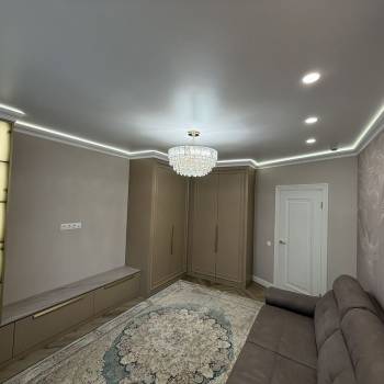 Продается 1-комнатная квартира, 50,8 м²