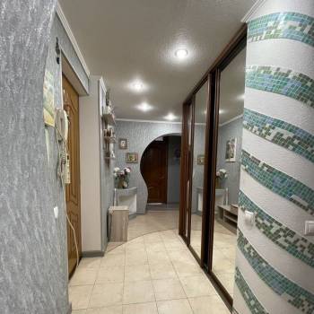 Продается 3-х комнатная квартира, 58 м²