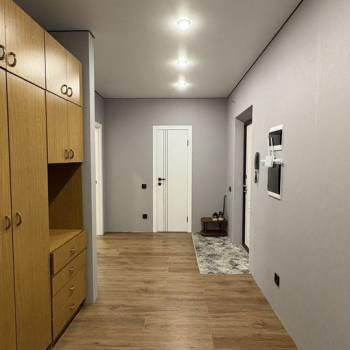 Сдается 2-х комнатная квартира, 70 м²