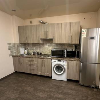 Сдается 1-комнатная квартира, 45 м²