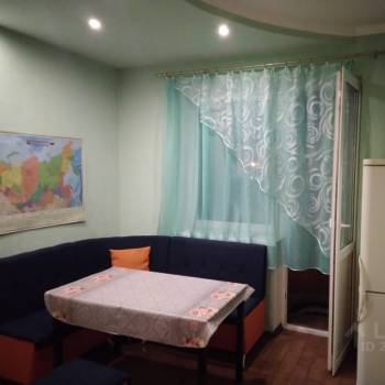 Сдается 1-комнатная квартира, 42 м²
