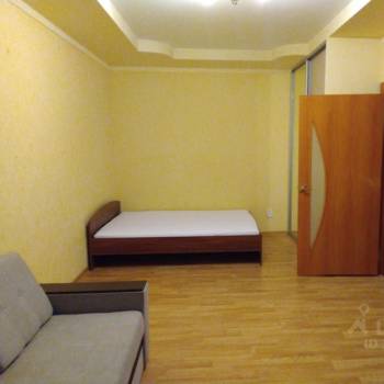 Сдается 1-комнатная квартира, 42 м²