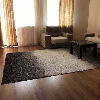 Сдается 2-х комнатная квартира, 90 м²