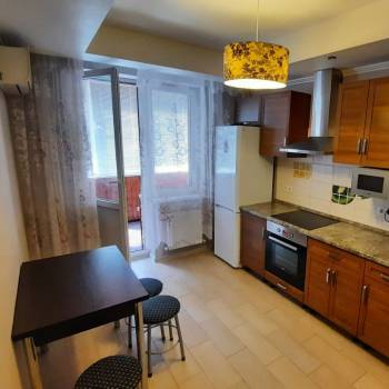 Сдается 1-комнатная квартира, 43,5 м²
