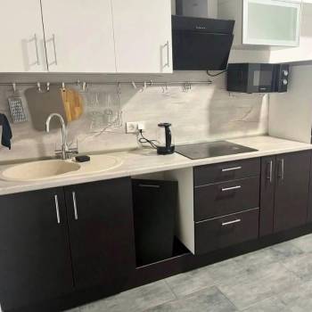 Сдается 1-комнатная квартира, 42 м²