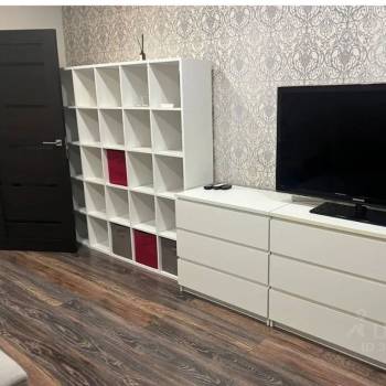Сдается 1-комнатная квартира, 42 м²