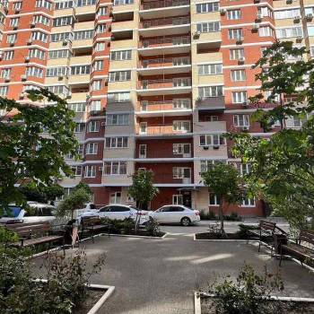 Сдается 1-комнатная квартира, 39 м²
