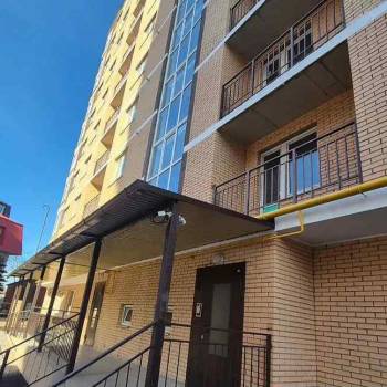 Продается 1-комнатная квартира, 40 м²