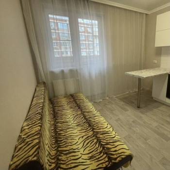 Сдается 1-комнатная квартира, 36,9 м²