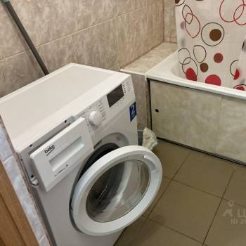Сдается 1-комнатная квартира, 52 м²