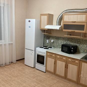 Сдается 1-комнатная квартира, 52 м²