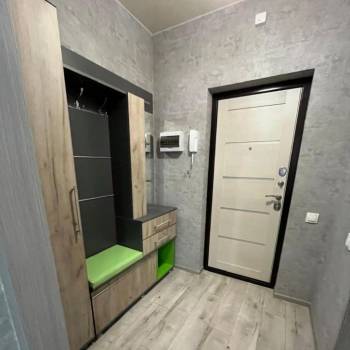 Продается 1-комнатная квартира, 32 м²