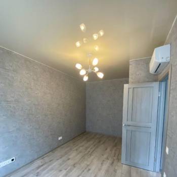 Продается 1-комнатная квартира, 32 м²