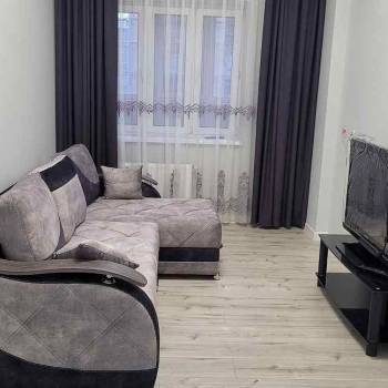 Сдается 2-х комнатная квартира, 75 м²