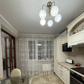 Сдается 2-х комнатная квартира, 70 м²