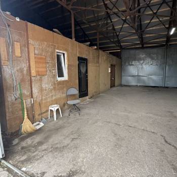 Сдается Нежилое помещение, 330 м²