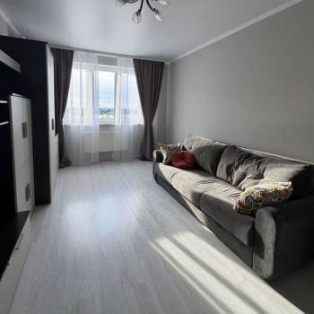 Сдается 1-комнатная квартира, 45 м²