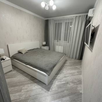 Сдается Многокомнатная квартира, 75,9 м²