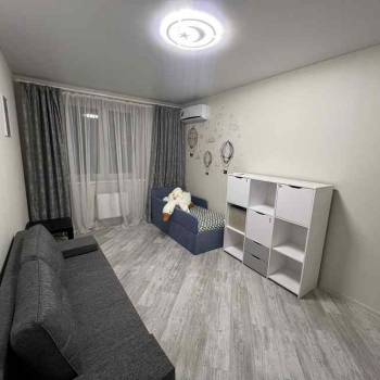 Сдается Многокомнатная квартира, 75,9 м²