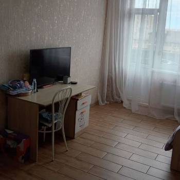 Продается 1-комнатная квартира, 42,8 м²