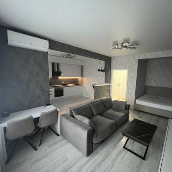Сдается 1-комнатная квартира, 43 м²